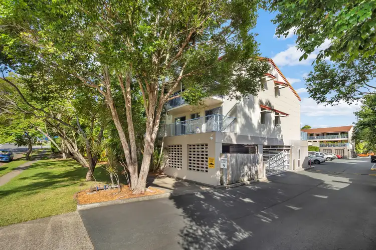 Main view of Homely unit listing, 24/2 Waverley Road, Taringa QLD 4068