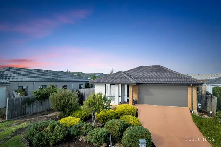 15 Hinkler Crescent, Brookfield VIC 3338