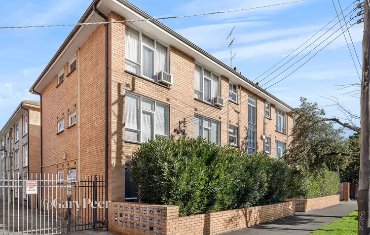17/233 Canterbury Road, St Kilda West VIC 3182
