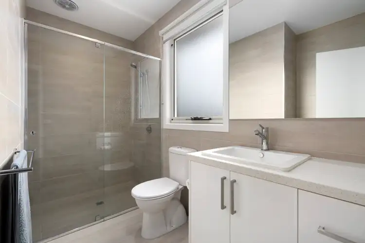 Fifth view of Homely townhouse listing, 2/166 Raglan Street, Preston VIC 3072