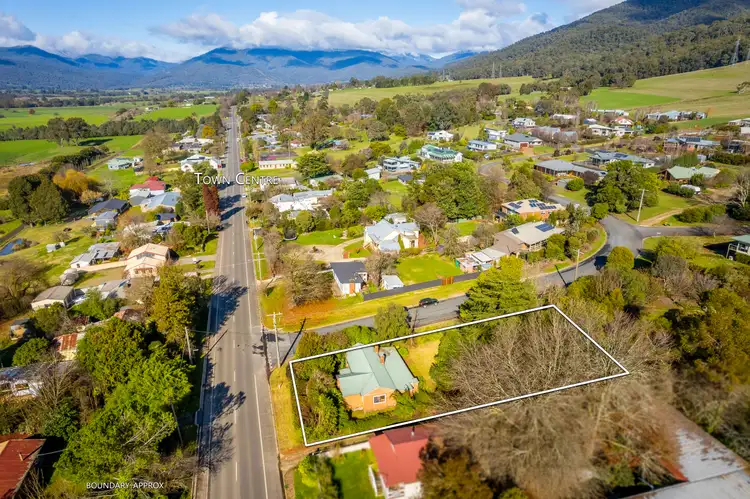 25 Kiewa Valley Highway, Tawonga VIC 3697