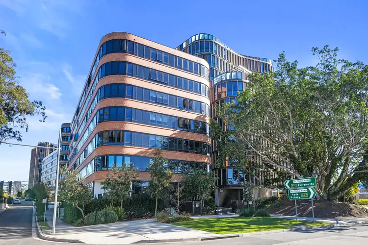 212/2B Wharf Road, Melrose Park NSW 2114