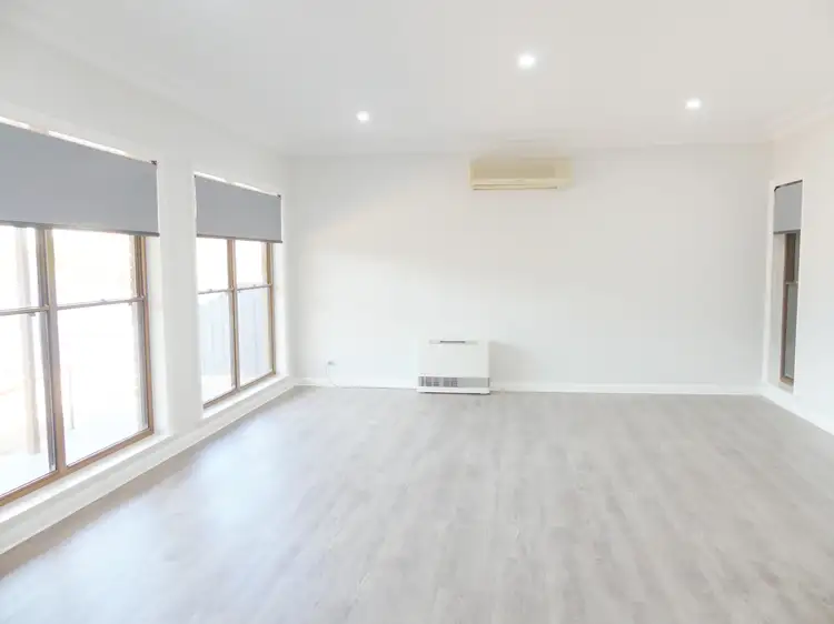 Fifth view of Homely house listing, 8 Roberts Street, Shepparton VIC 3630