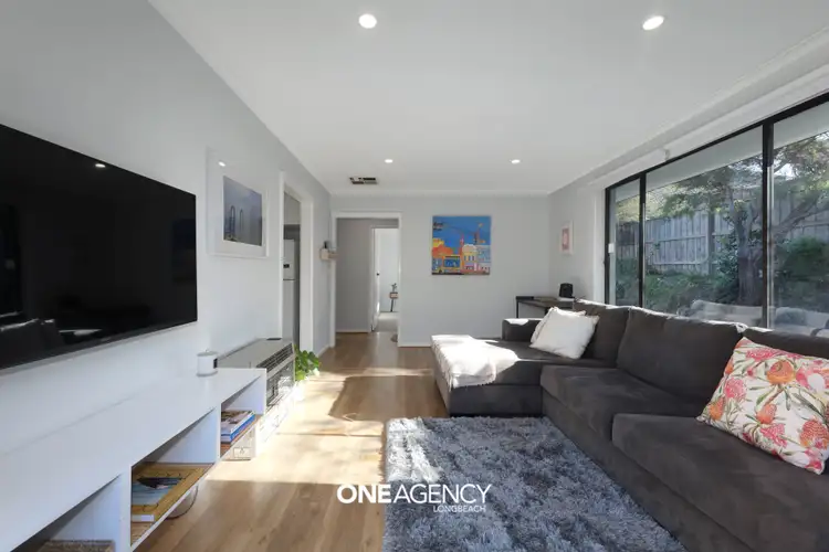 Third view of Homely villa listing, 3a/439 Station Street, Bonbeach VIC 3196
