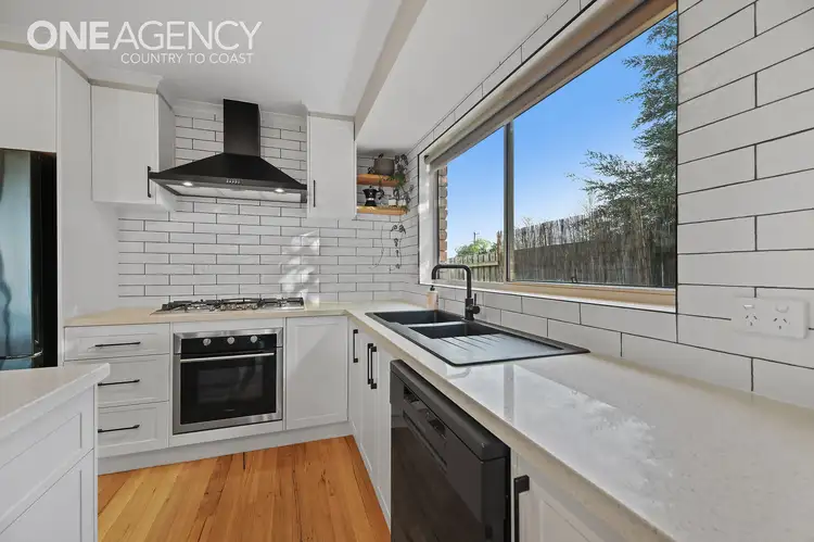 Sixth view of Homely house listing, 4 Tyssen Street, Warragul VIC 3820