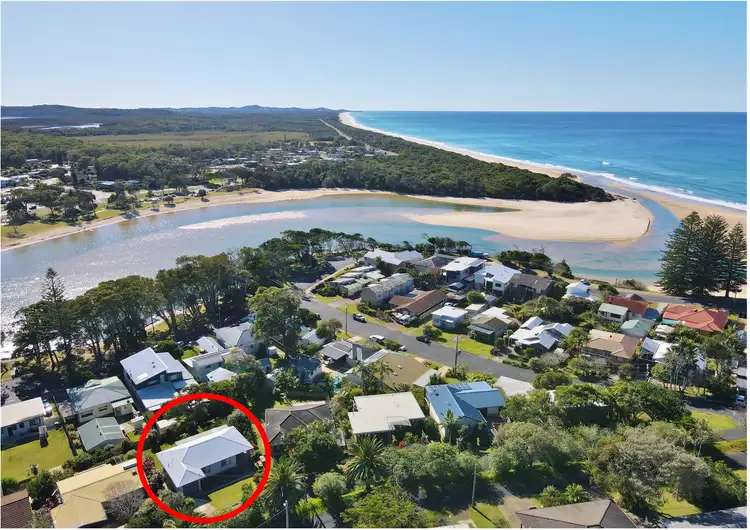 Second view of Homely house listing, 5 Elanora Drive, Lake Cathie NSW 2445
