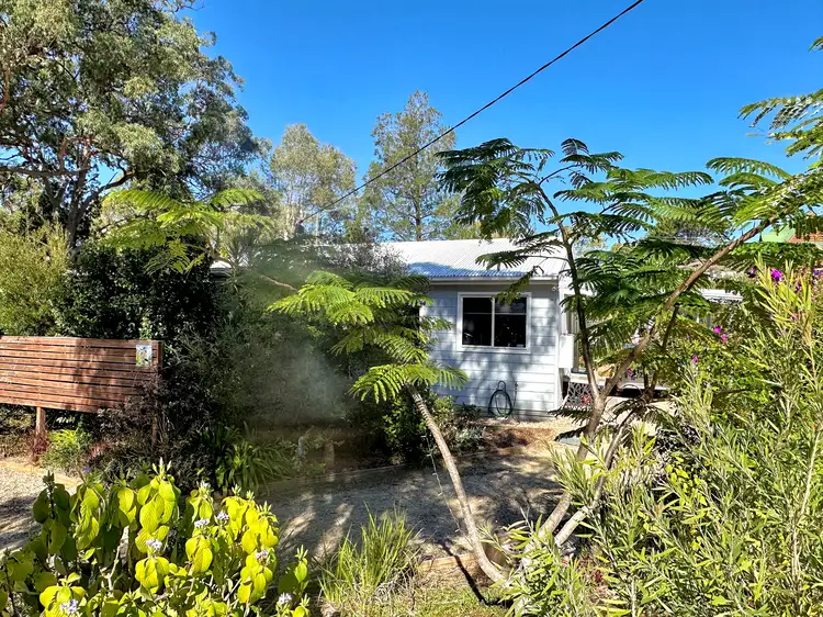 28 Morwong Street, Macleay Island QLD 4184