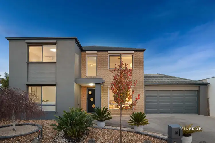10 Greenfinch Court, Williams Landing VIC 3027