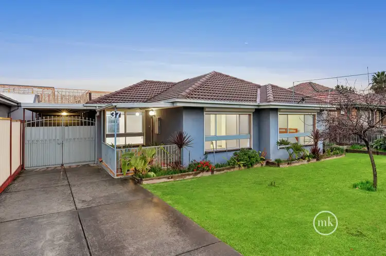 37 Pinewood Drive, Thomastown VIC 3074