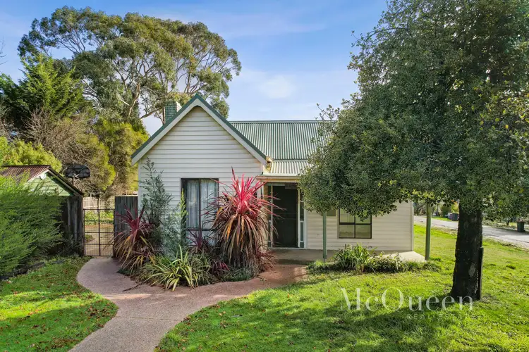 16 Little Street, Daylesford VIC 3460