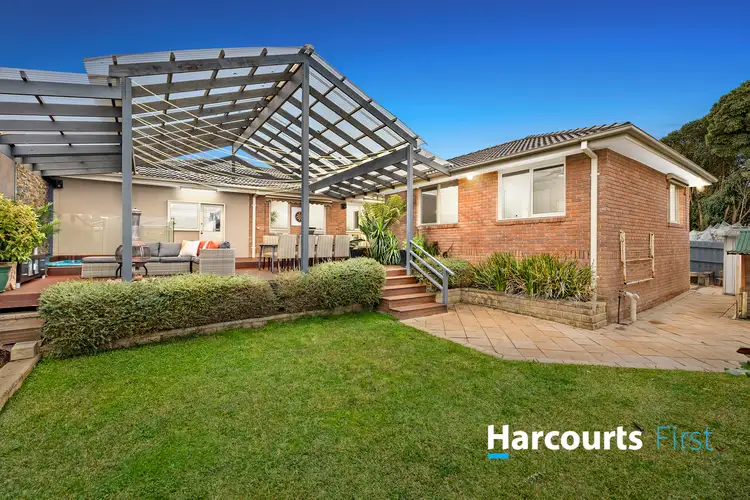 15 Gateshead Drive, Wantirna South VIC 3152