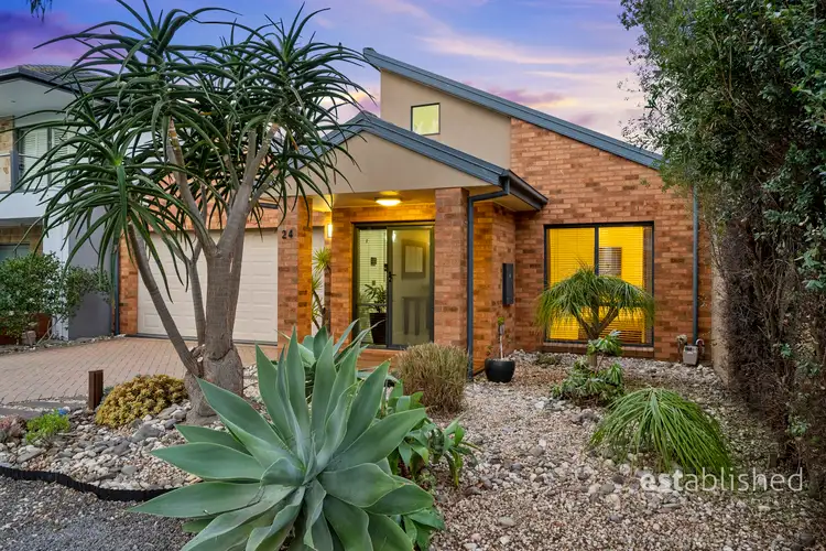 24 Lincoln Park Close, Sanctuary Lakes VIC 3030
