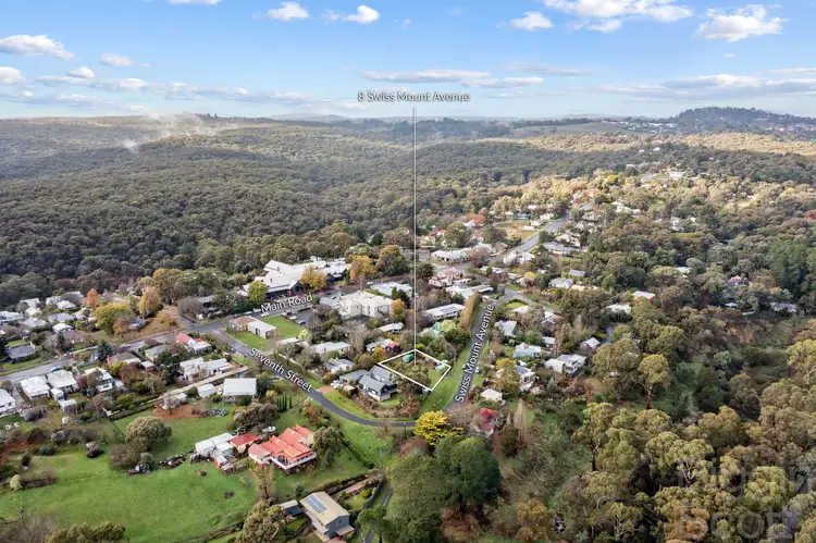 8 Swiss Mount Avenue, Hepburn Springs VIC 3461