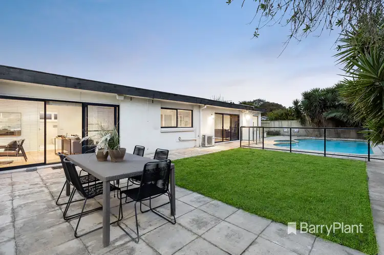 7 Carinya Avenue, Aspendale VIC 3195