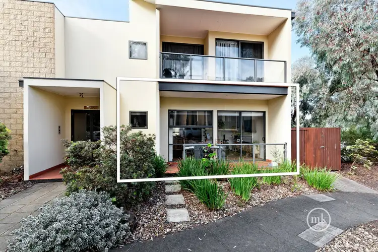 1/30 Diamond Boulevard, Greensborough VIC 3088