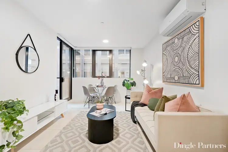 908/12 Queens Road, Melbourne VIC 3004