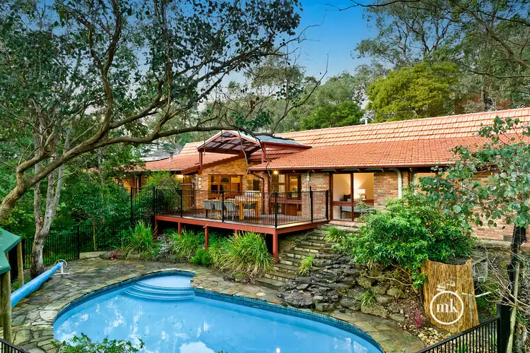 129 Scenic Crescent, Eltham North VIC 3095