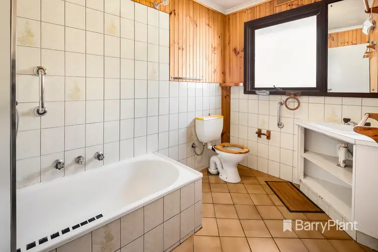 Sixth view of Homely house listing, 2 Arlington Court, Dingley Village VIC 3172