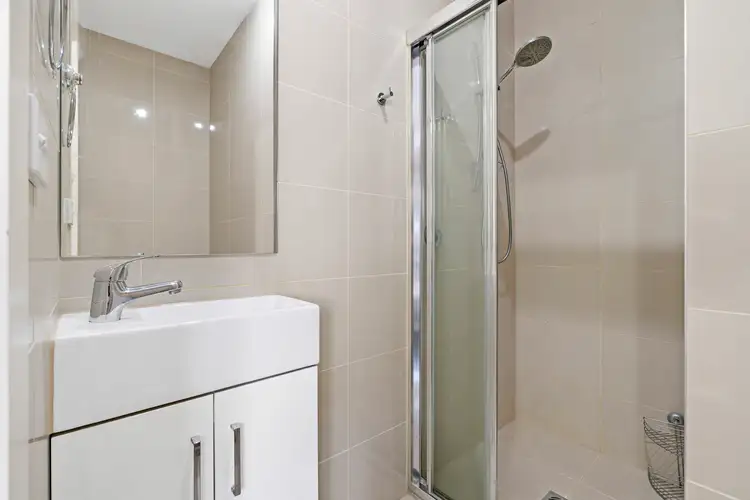 Fifth view of Homely apartment listing, 5/625 Glen Huntly Road, Caulfield VIC 3162