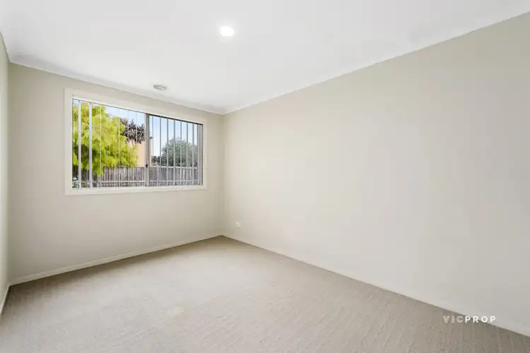 Sixth view of Homely house listing, 7 Banilla Close, Point Cook VIC 3030