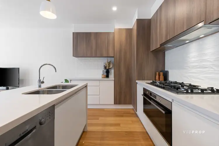 3/6 Leura Street, Doncaster East VIC 3109