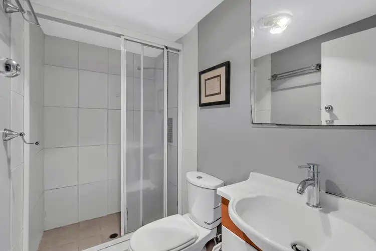 Sixth view of Homely unit listing, 1/74 Highland Terrace, St Lucia QLD 4067