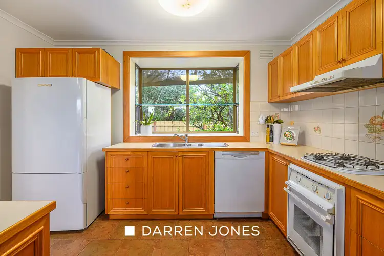 Sixth view of Homely house listing, 5 Yilleen Close, Yallambie VIC 3085