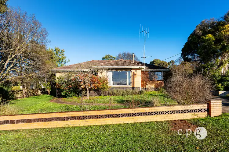 44 Montgomery Street, Castlemaine VIC 3450
