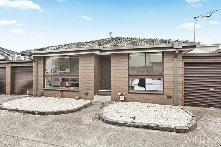 2/81 Challis Street, Newport VIC 3015