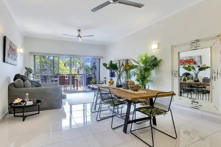 6 Mangola Court