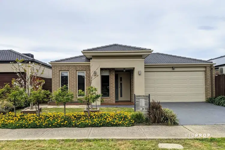 29 Martaban Crescent, Point Cook VIC 3030
