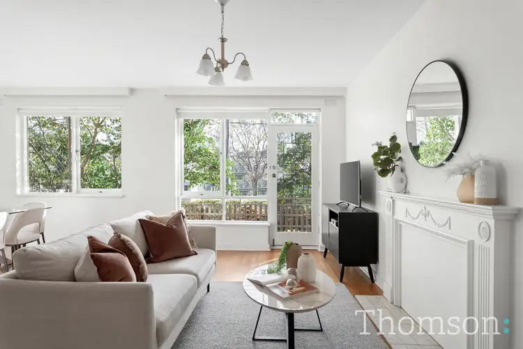 2/114 Kooyong Road, Armadale VIC 3143