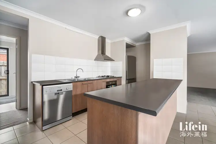 Fifth view of Homely house listing, 10 Persimmon Way, Doreen VIC 3754