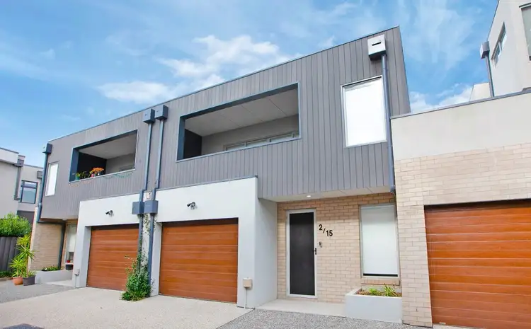 2/15 Renown Street, Maidstone VIC 3012