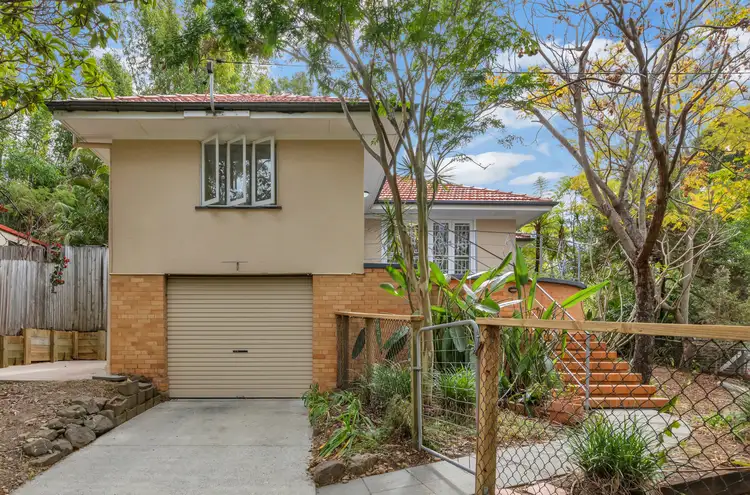 677 Moggill Road, Chapel Hill QLD 4069