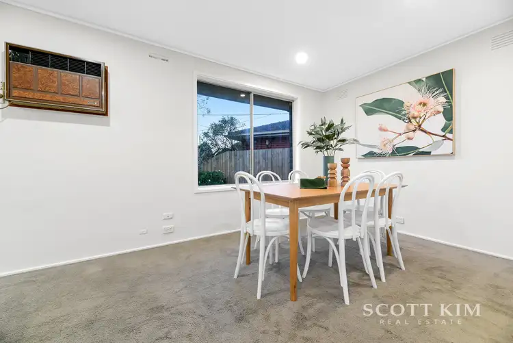 Fifth view of Homely house listing, 2 Tiverton Drive, Mulgrave VIC 3170