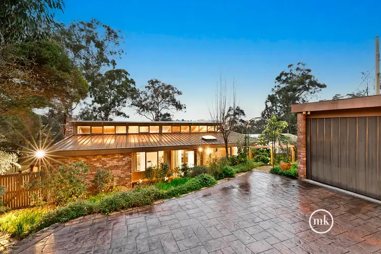 32 Delfin Crescent, Greensborough VIC 3088