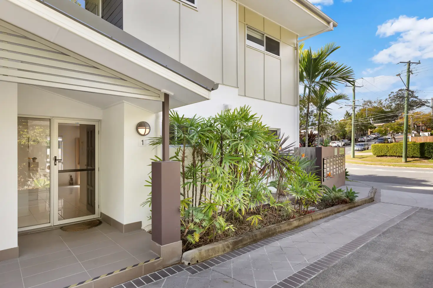 Main view of Homely unit listing, 1/17 Marshall Lane, Kenmore QLD 4069