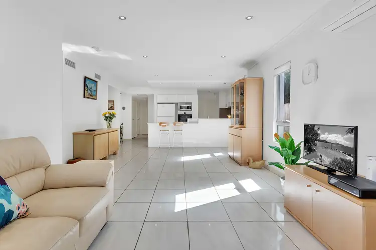 Fifth view of Homely unit listing, 1/17 Marshall Lane, Kenmore QLD 4069