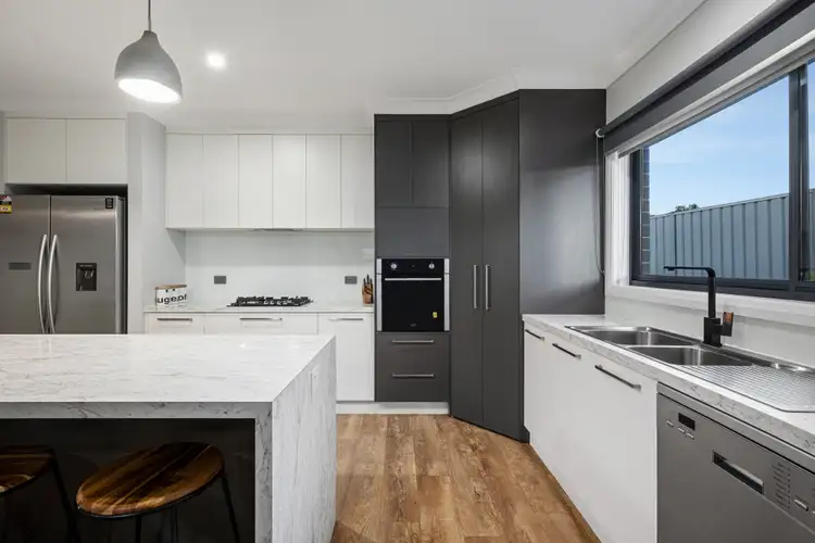 Fifth view of Homely house listing, 100 Songlark Crescent, Thurgoona NSW 2640