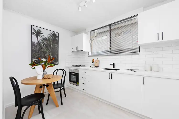 Fourth view of Homely apartment listing, 2/150 Rupert Street, West Footscray VIC 3012