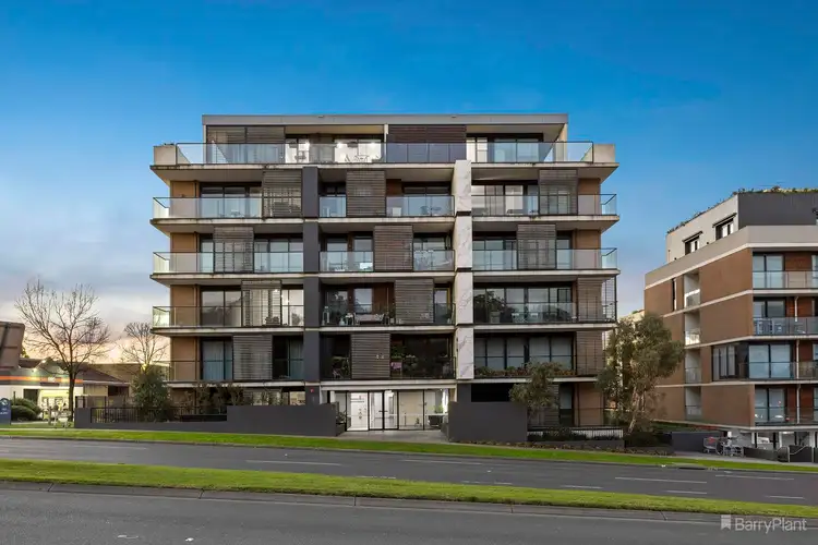 303/9 Red Hill Terrace, Doncaster East VIC 3109