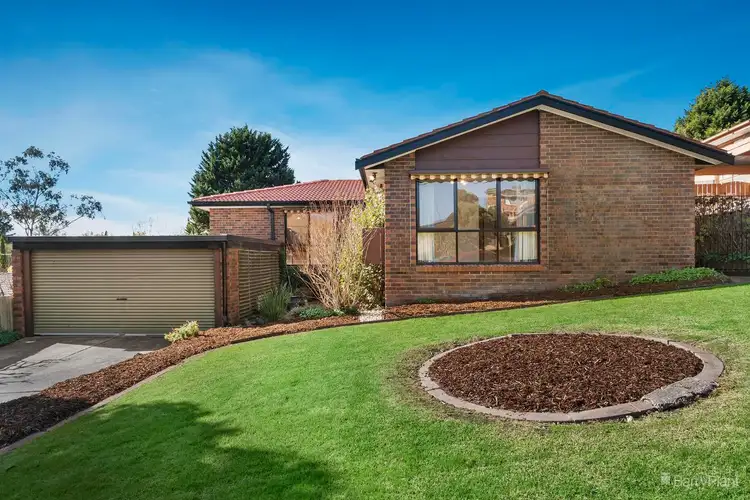 2 Jefferson Grove, Doncaster East VIC 3109