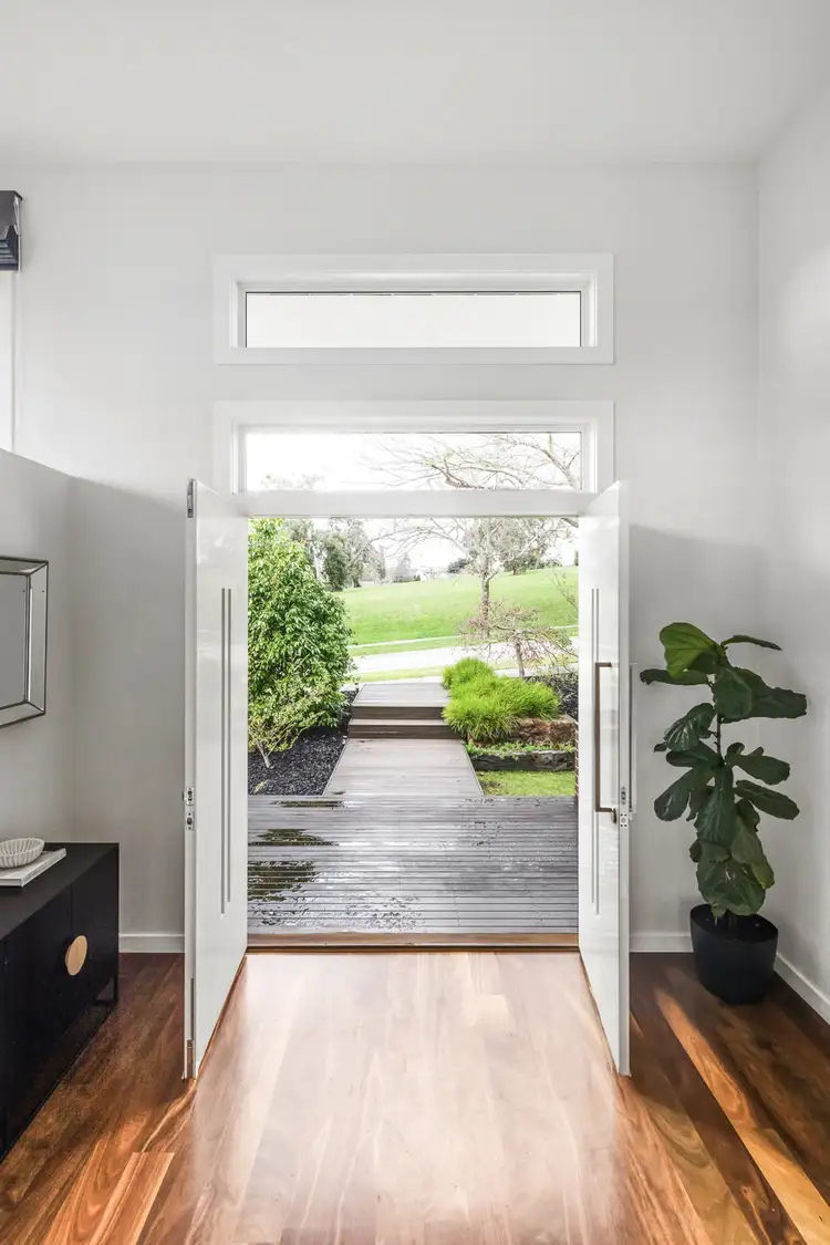 Fifth view of Homely house listing, 5 Yaldara Drive, Berwick VIC 3806