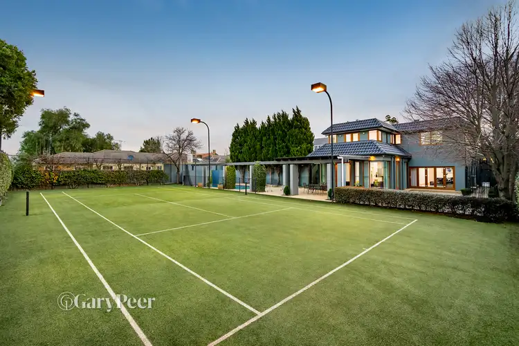 22 Bambra Road, Caulfield North VIC 3161