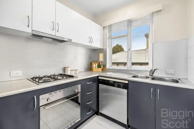 Fourth view of Homely apartment listing, 6/8 John Street, Elwood VIC 3184