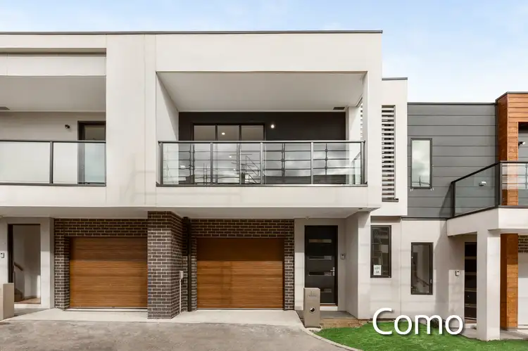 18 Banksia Wy, South Morang VIC 3752