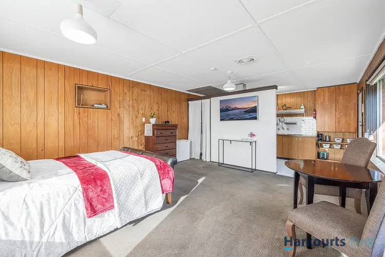Fifth view of Homely unit listing, 9a Highclere Avenue, Mount Waverley VIC 3149
