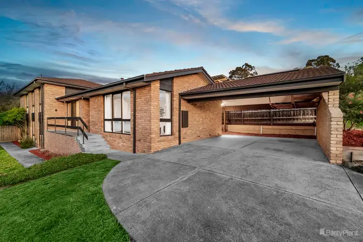 5 Crofton Terrace, Doncaster East VIC 3109