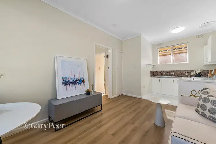 8/45 Oakleigh Road, Carnegie VIC 3163